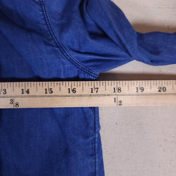 Old Navy Classic Button Shirt Womens XS Blue Chambray Denim Top Preppy Work - Picture 5 of 11